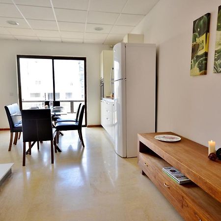 Apartmán Large St Julians Central 2 Saint Julian's Exteriér fotografie
