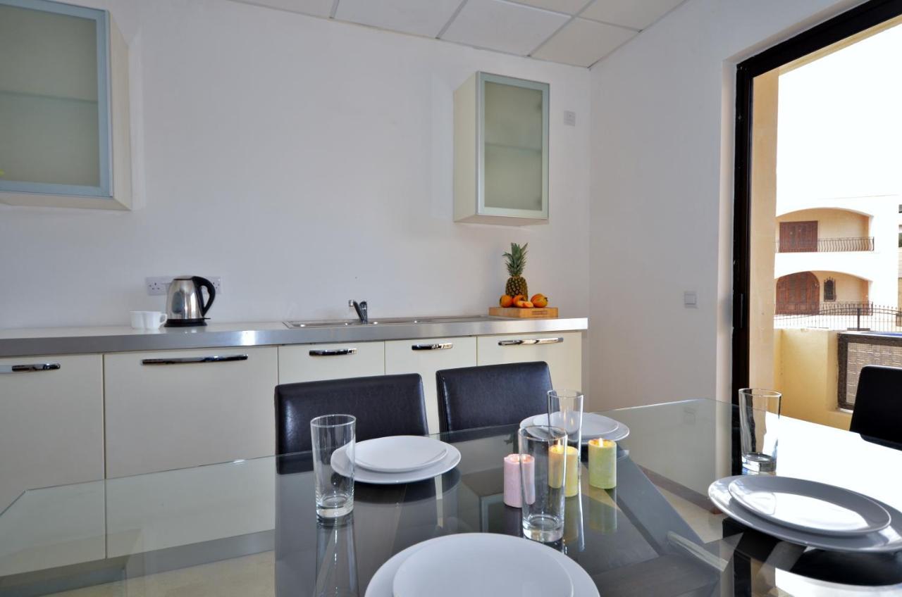 Apartmán Large St Julians Central 2 Saint Julian's Exteriér fotografie
