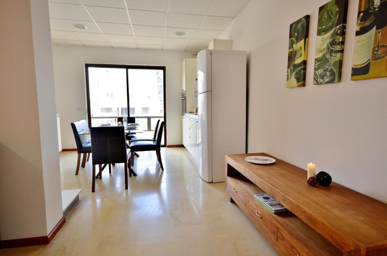 Apartmán Large St Julians Central 2 Saint Julian's Exteriér fotografie